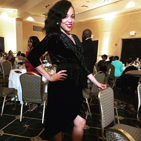 NYC Eva Mendes Velvet Dress - Picture 1 of 5